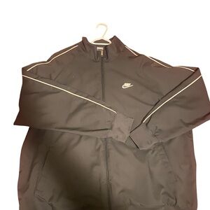 Nike Men's Black Windbreaker Jacket